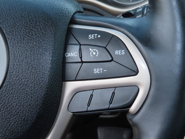 2016 Jeep Cherokee Sport