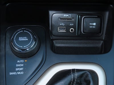 2016 Jeep Cherokee Sport