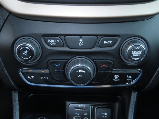 2016 Jeep Cherokee Sport