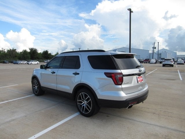 2016 Ford Explorer Sport