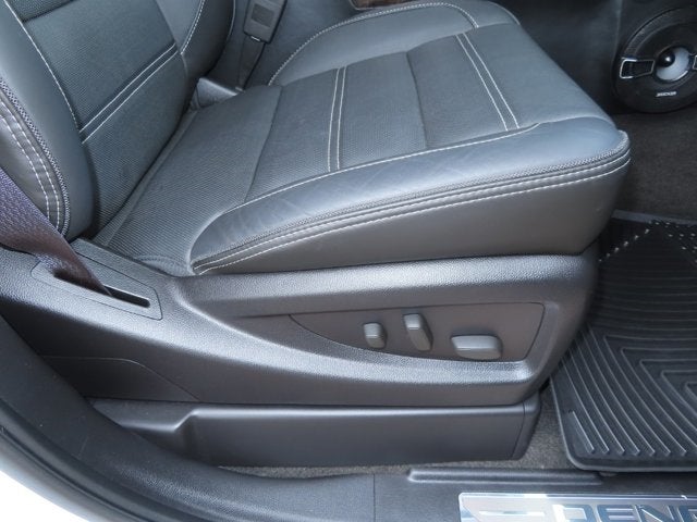 2015 GMC Sierra 3500HD available WiFi Denali