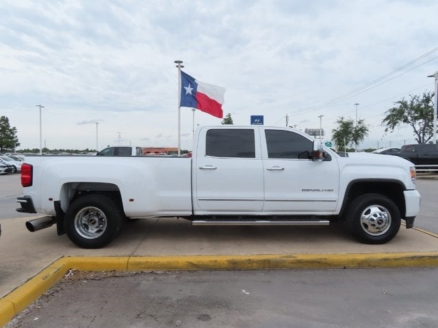 2015 GMC Sierra 3500HD available WiFi Denali