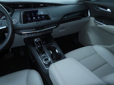 2021 Cadillac XT4 FWD Premium Luxury