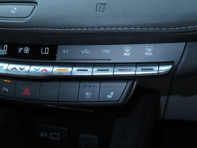 2021 Cadillac XT4 FWD Premium Luxury