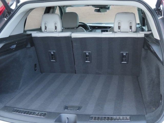 2020 Cadillac XT4 FWD Premium Luxury