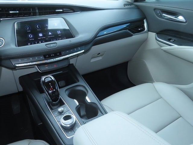 2020 Cadillac XT4 FWD Premium Luxury