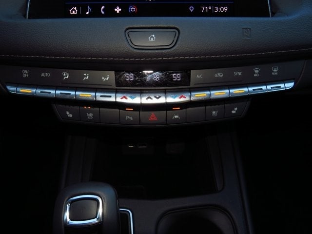 2019 Cadillac XT4 AWD Premium Luxury