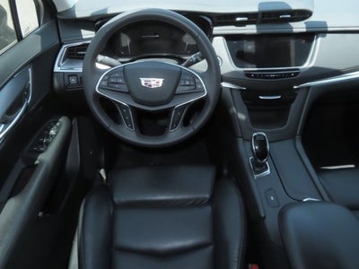 2017 Cadillac XT5 Luxury FWD