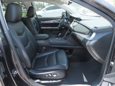 2017 Cadillac XT5 Luxury FWD