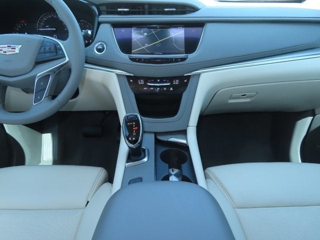 2017 Cadillac XT5 Luxury FWD