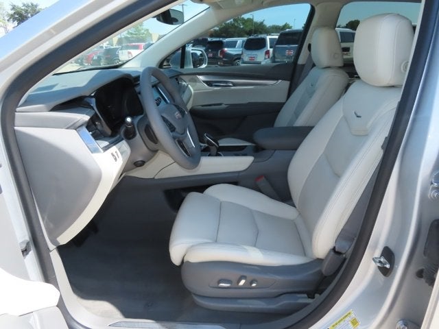 2017 Cadillac XT5 Luxury FWD