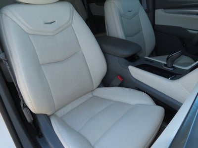 2017 Cadillac XT5 Luxury FWD