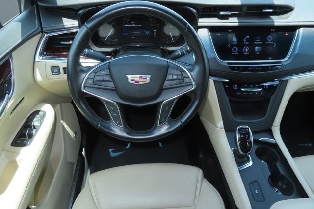 2018 Cadillac XT5 Luxury FWD