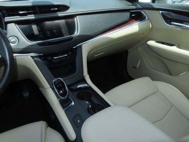 2018 Cadillac XT5 Luxury FWD