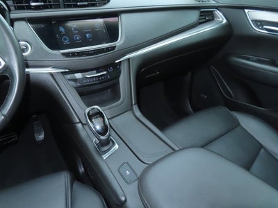 2019 Cadillac XT5 Luxury FWD