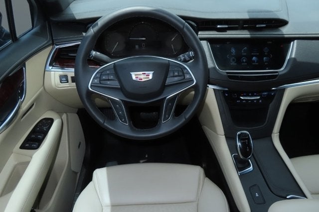 2018 Cadillac XT5 Luxury FWD