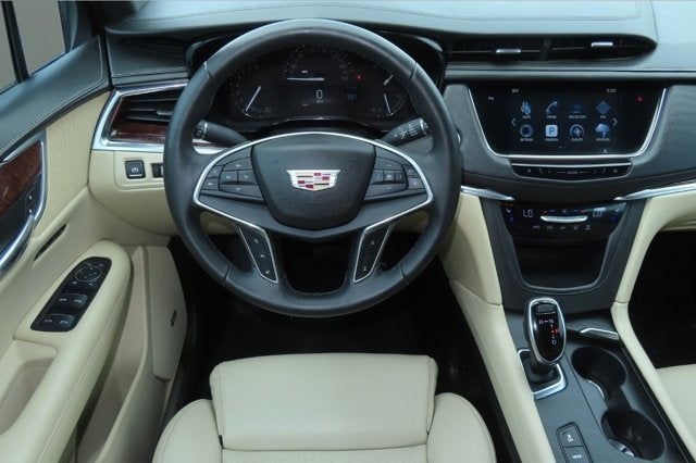 2017 Cadillac XT5 Premium Luxury FWD