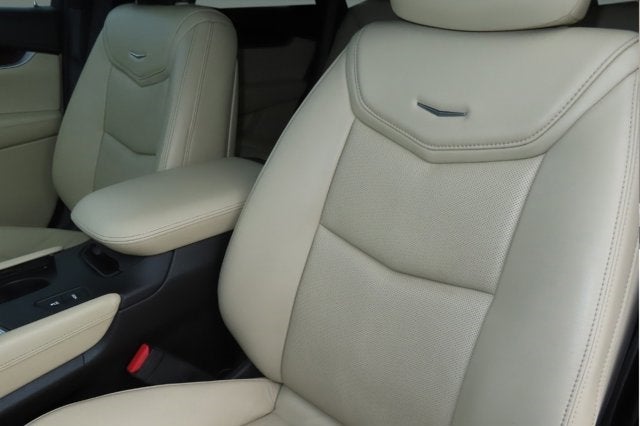 2017 Cadillac XT5 Premium Luxury FWD