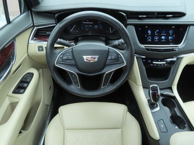 2018 Cadillac XT5 Luxury FWD
