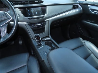 2018 Cadillac XT5 Luxury FWD
