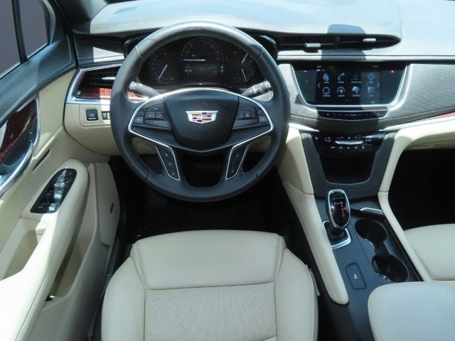 2018 Cadillac XT5 Luxury FWD