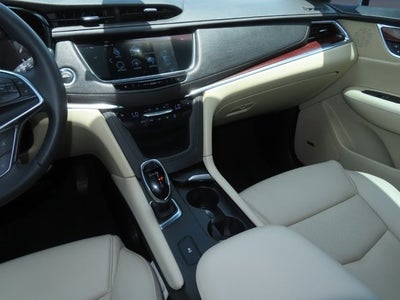 2018 Cadillac XT5 Luxury FWD