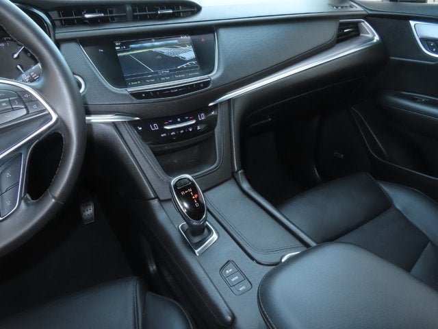 2018 Cadillac XT5 Luxury AWD