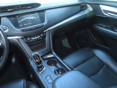 2018 Cadillac XT5 Premium Luxury FWD