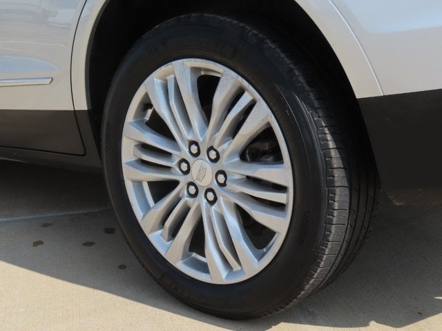 2018 Cadillac XT5 Premium Luxury FWD