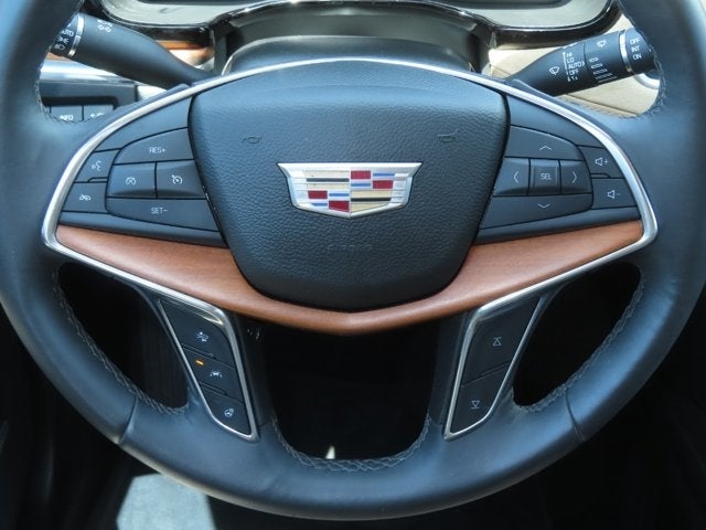 2017 Cadillac XT5 Platinum AWD