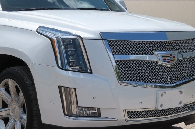 2018 Cadillac Escalade Luxury