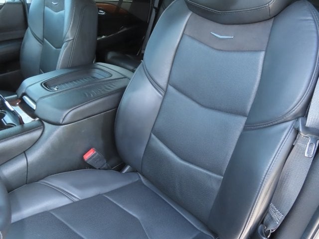 2018 Cadillac Escalade Luxury