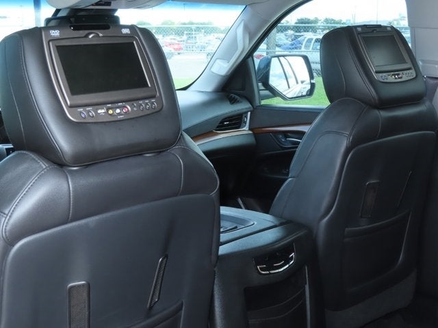 2016 Cadillac Escalade Luxury Collection