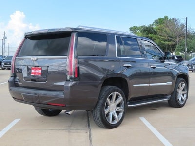 2016 Cadillac Escalade Luxury Collection