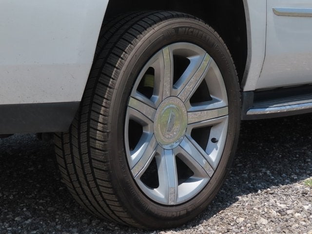 2018 Cadillac Escalade ESV Luxury