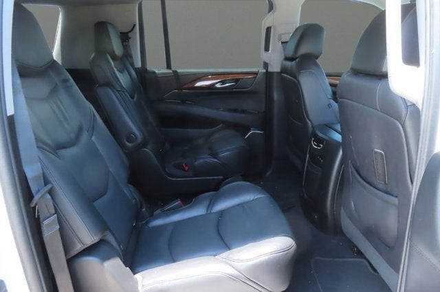 2018 Cadillac Escalade ESV Luxury