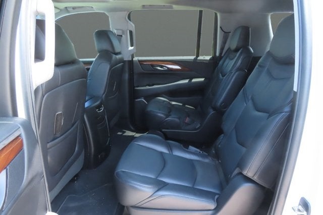 2018 Cadillac Escalade ESV Luxury