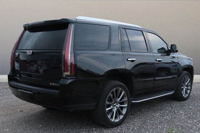 2020 Cadillac Escalade Luxury