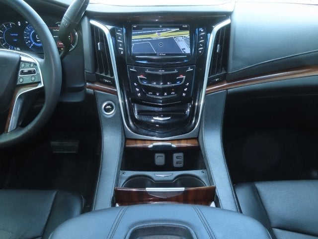 2017 Cadillac Escalade Luxury