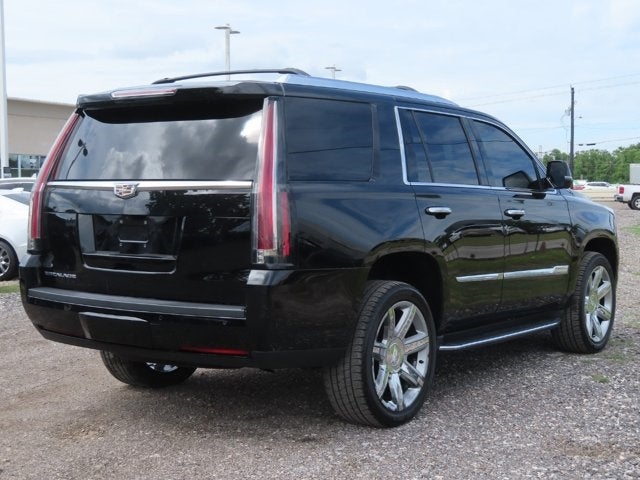 2017 Cadillac Escalade Luxury