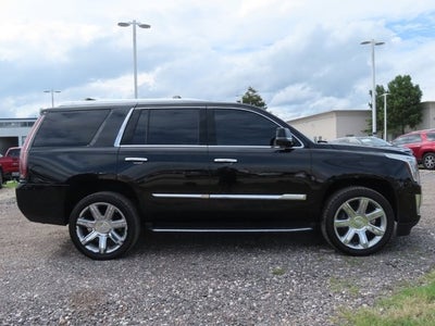 2017 Cadillac Escalade Luxury