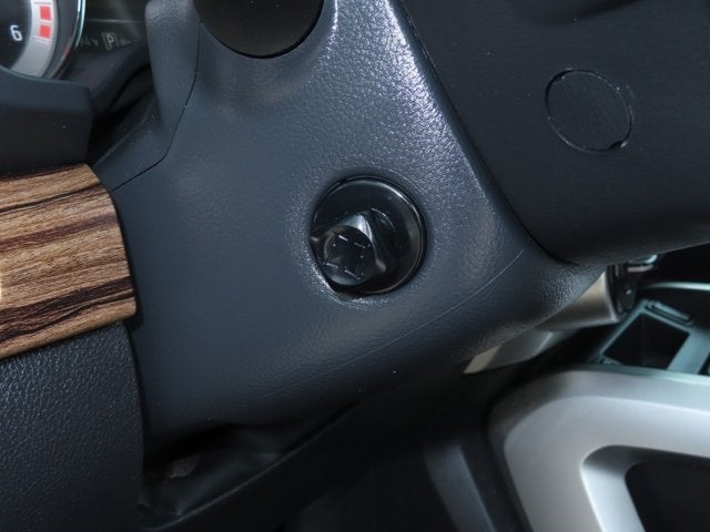 2017 Nissan Titan XD SL