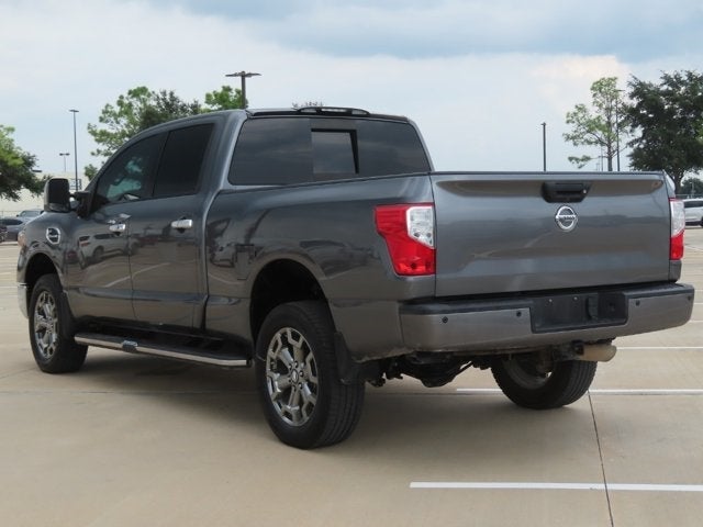 2017 Nissan Titan XD SL