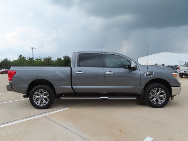 2017 Nissan Titan XD SL