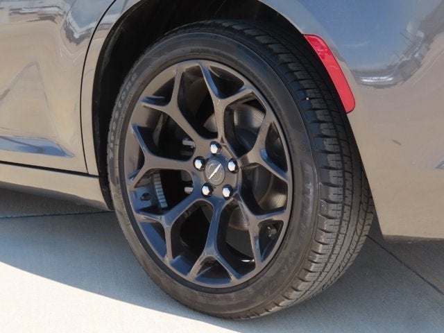 2020 Chrysler 300 300S