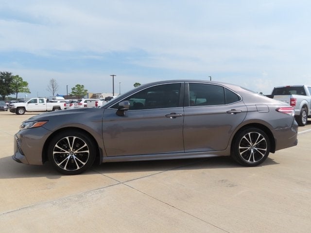 2018 Toyota Camry SE