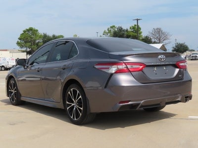 2018 Toyota Camry SE