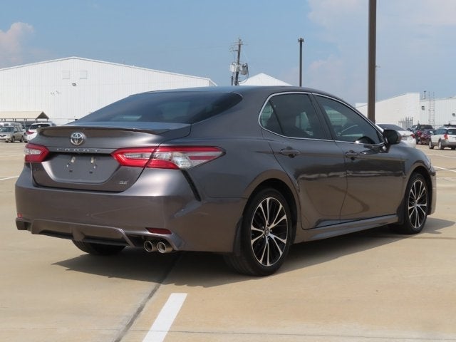 2018 Toyota Camry SE
