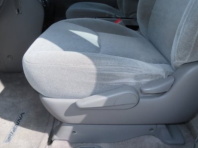 2005 Toyota Sienna CE