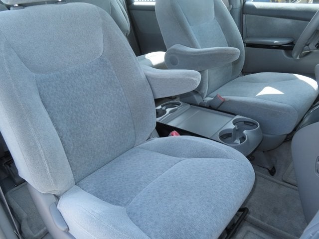 2005 Toyota Sienna CE